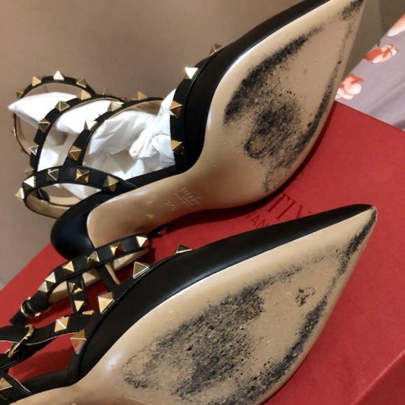 SOLD Authentic Valentino Garavani Rockstud - Picture 8 of 8